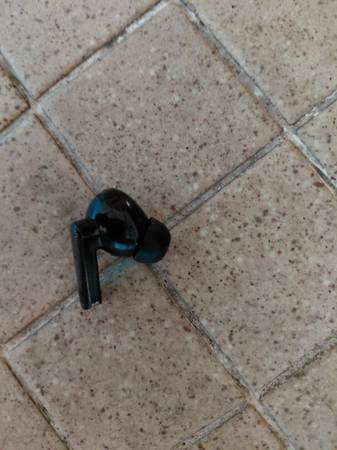 Found headphone