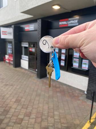 Found Keys in Oak Bay