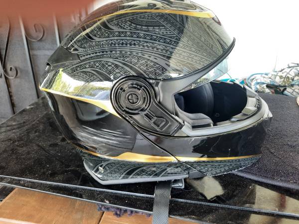 Found Sports_equipment in Kailua-Kona