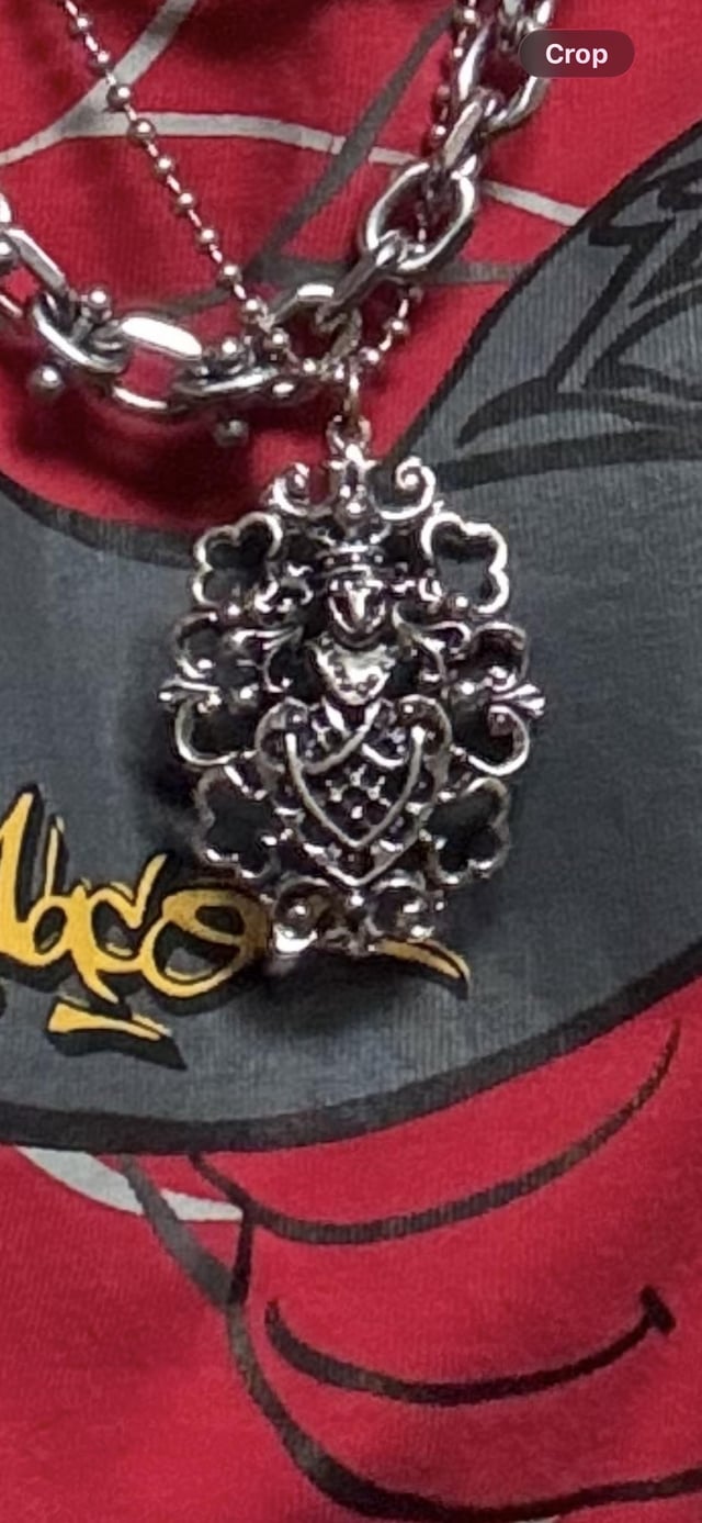 Lost pendant
