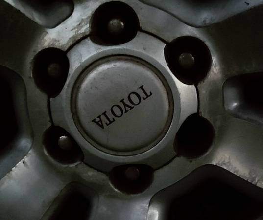 Lost hubcap