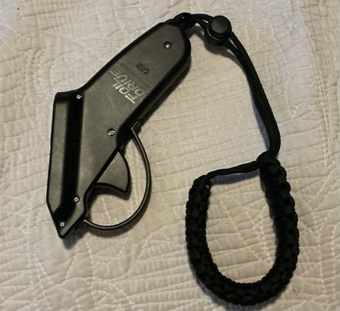 Lost Controller in Waikiki Beach