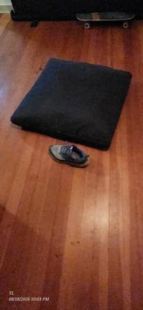 Lost cushion