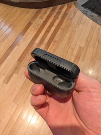 Found headphone