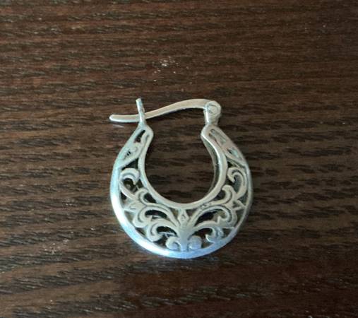 Lost earring