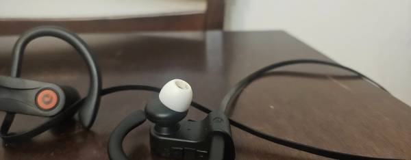 Found headphone