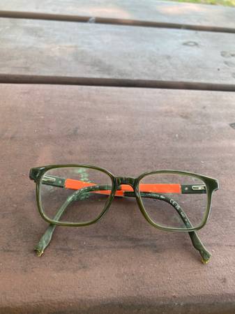 Found Glasses in Saint Petersburg