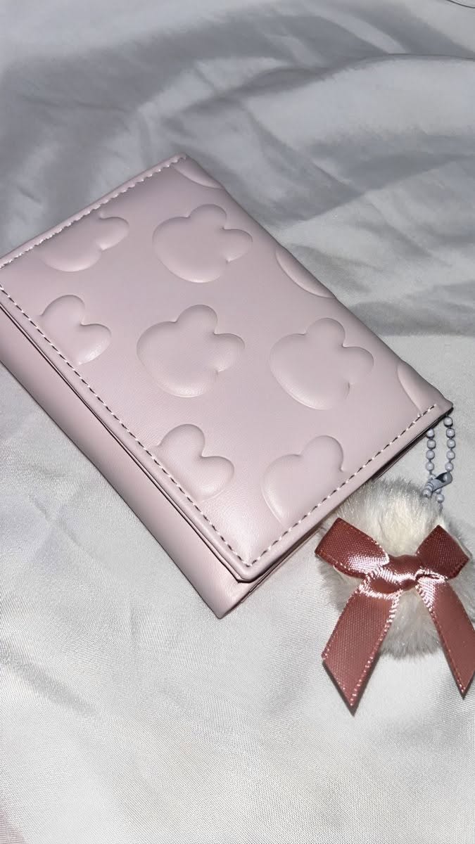 Lost Wallet in Plaza