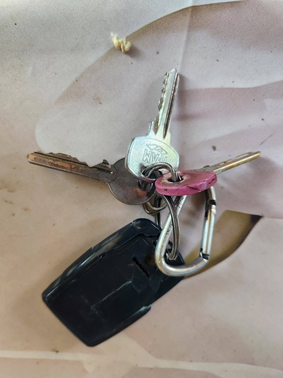 Found Keys in Castelnaudary
