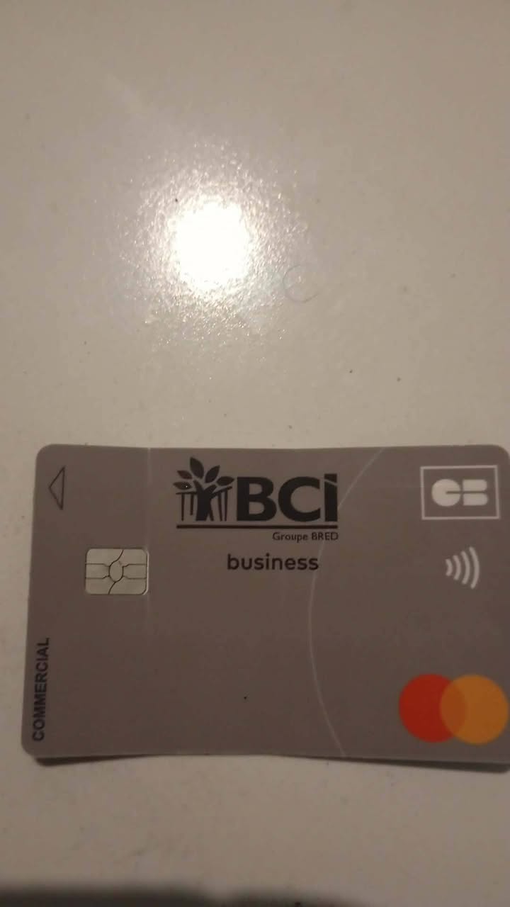 Found Card in Centre-Ville
