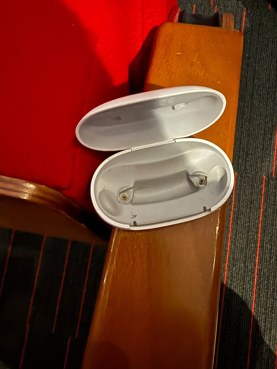 Found Headphone in Le Mont-Dore