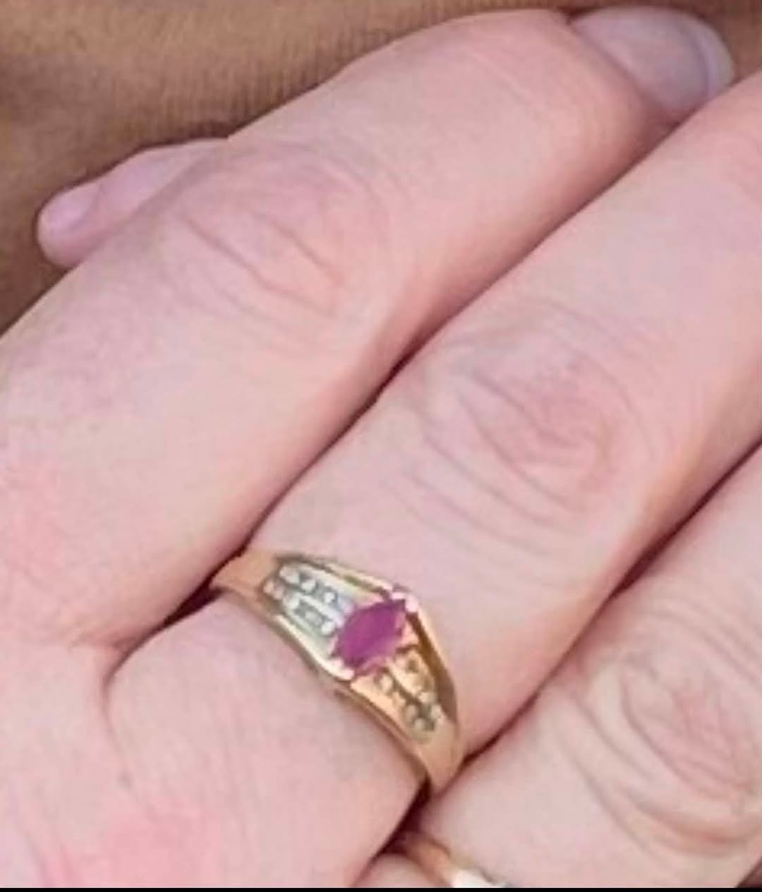 Lost Ring in Hot Springs