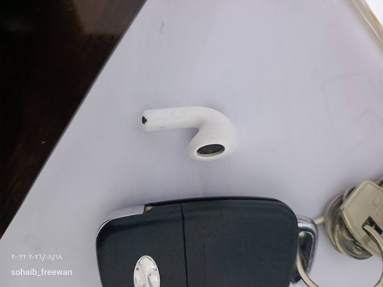 Found Airpods in Amman
