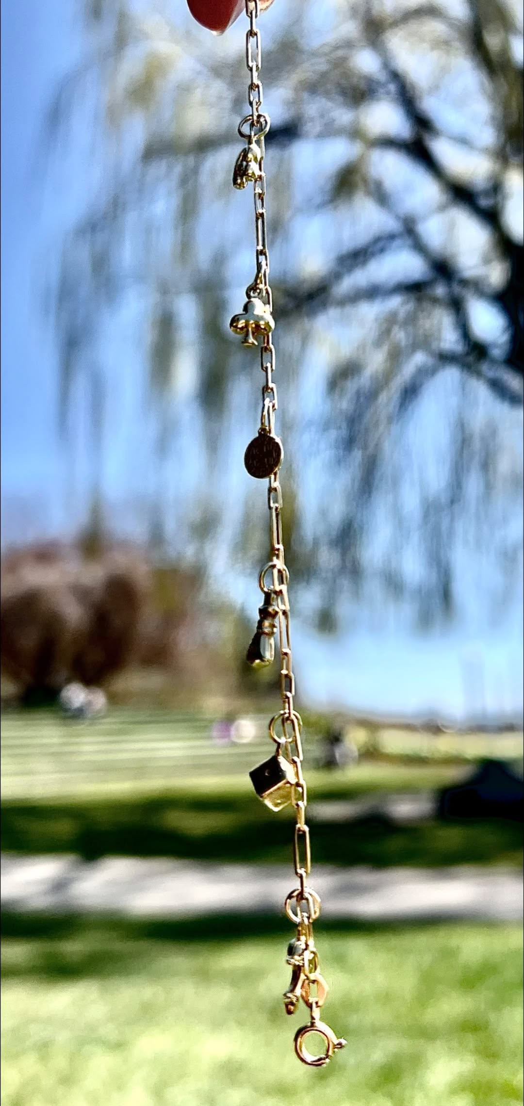 Lost Bracelet in Jean Sibelius Square