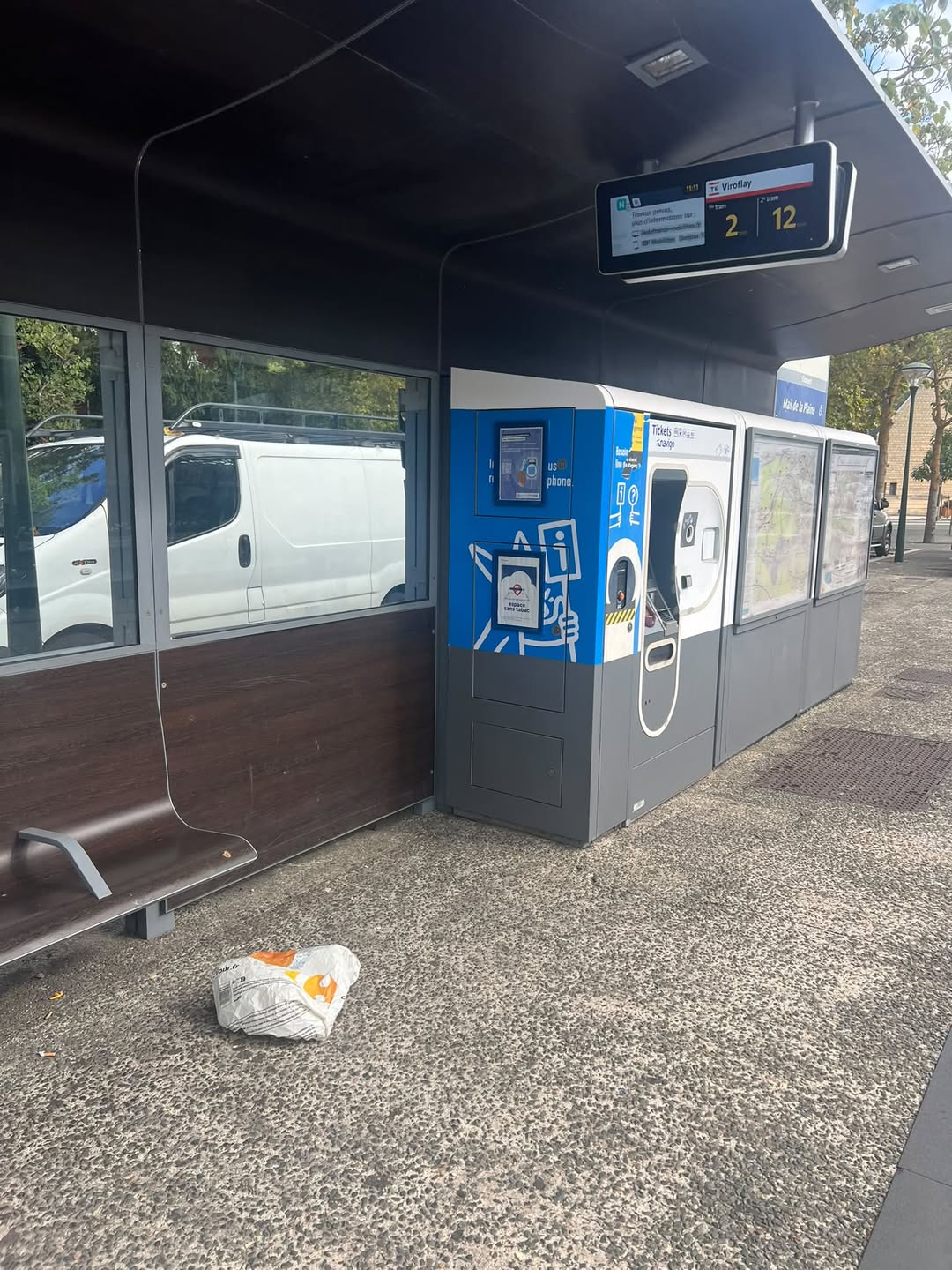Lost Airpods in Clamart