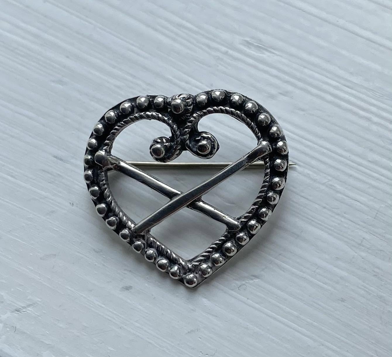 Lost brooch