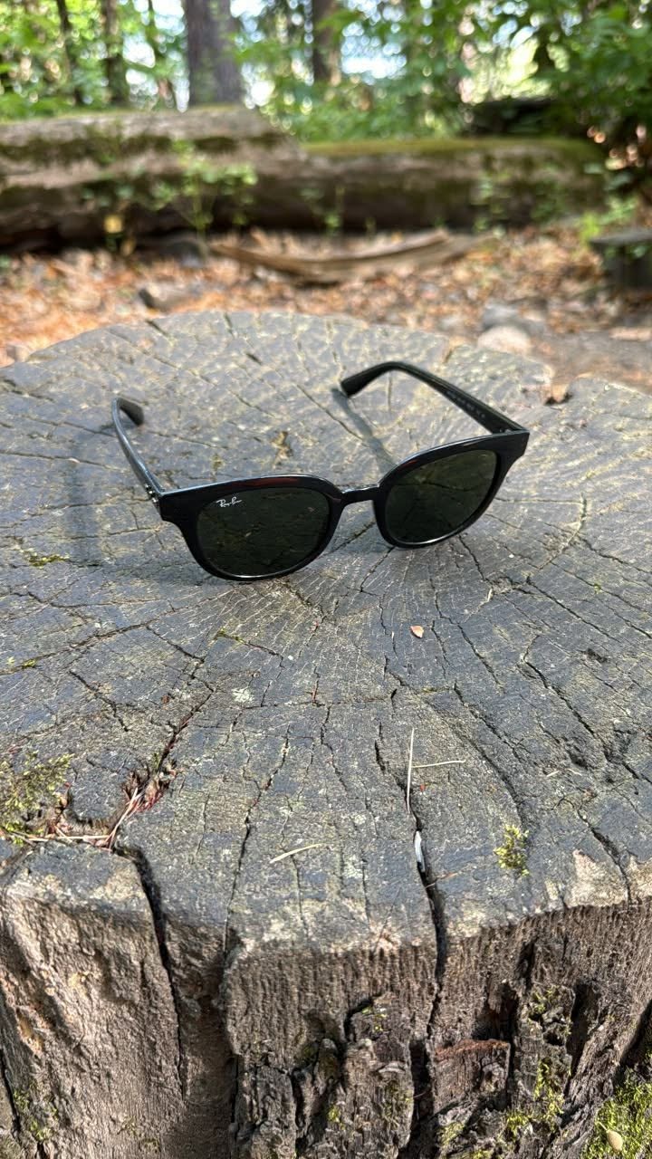 Found Sunglasses in Giubiasco