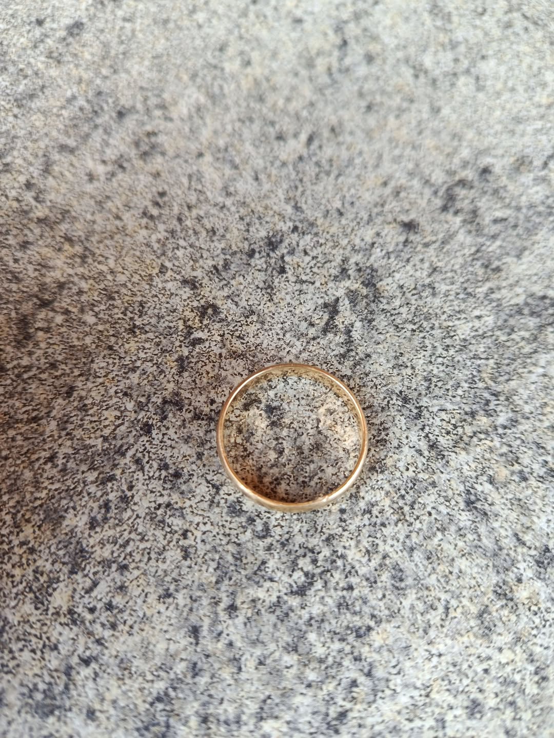 Found Ring in Ticino
