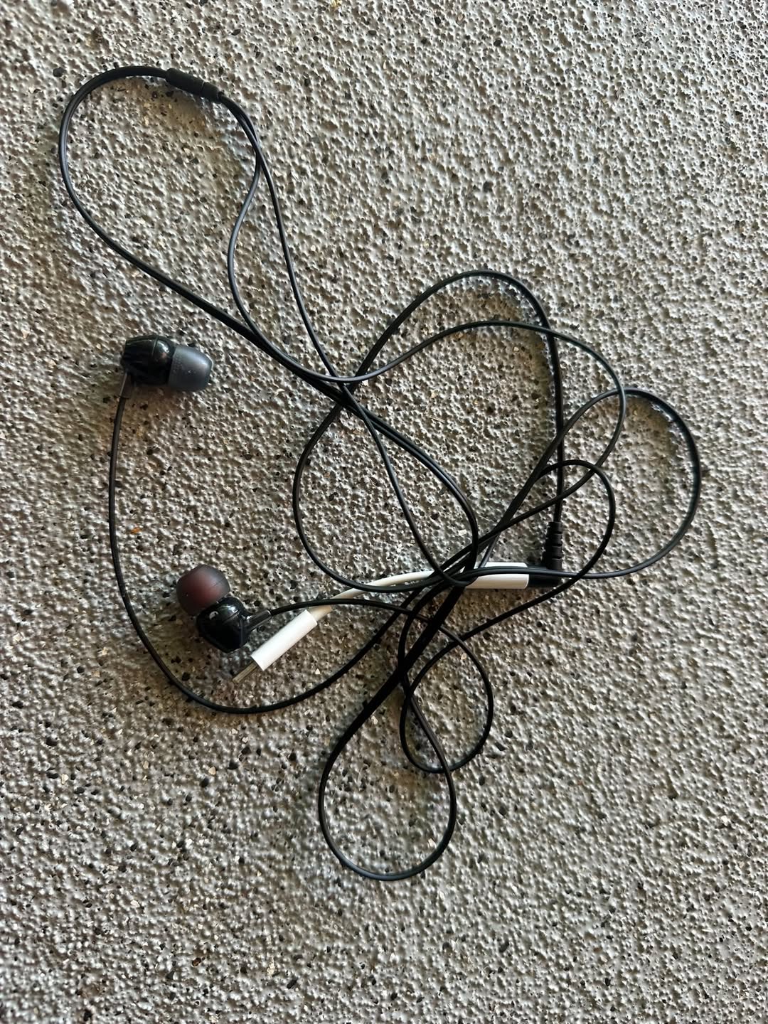 Found Headphone in Ticino