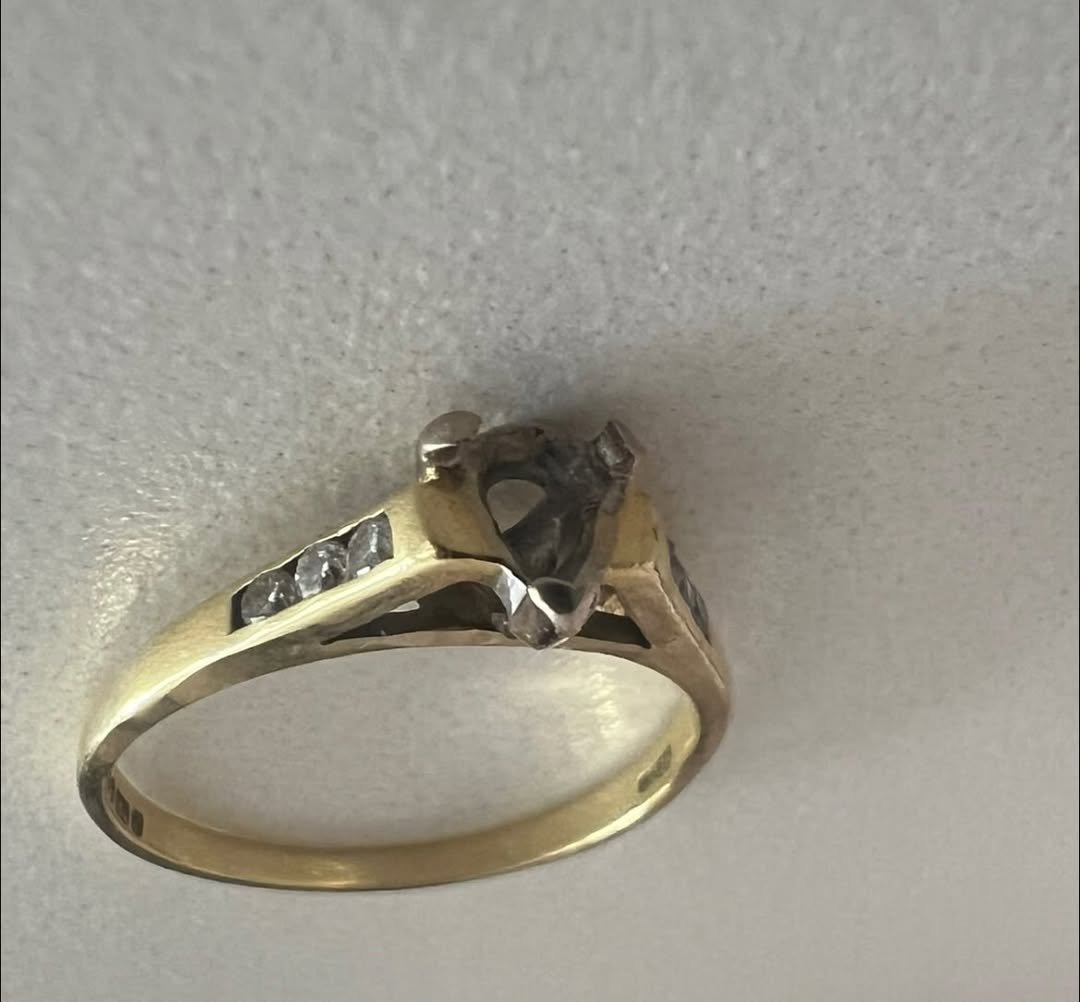 Lost ring