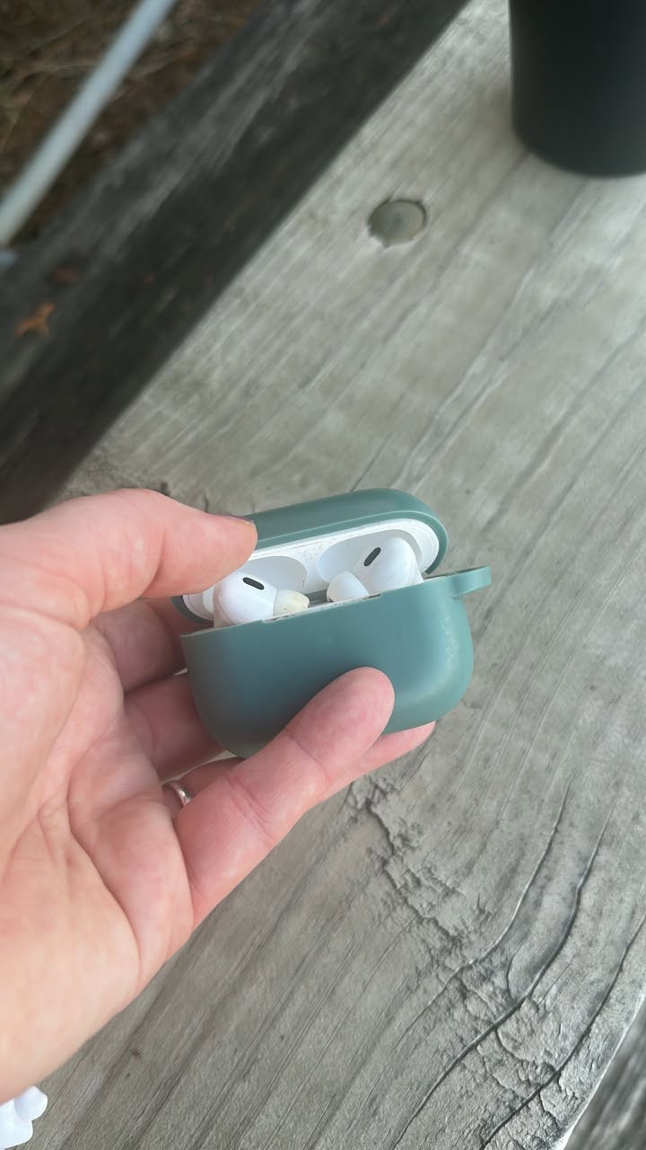 Found Airpods in Jefferson City