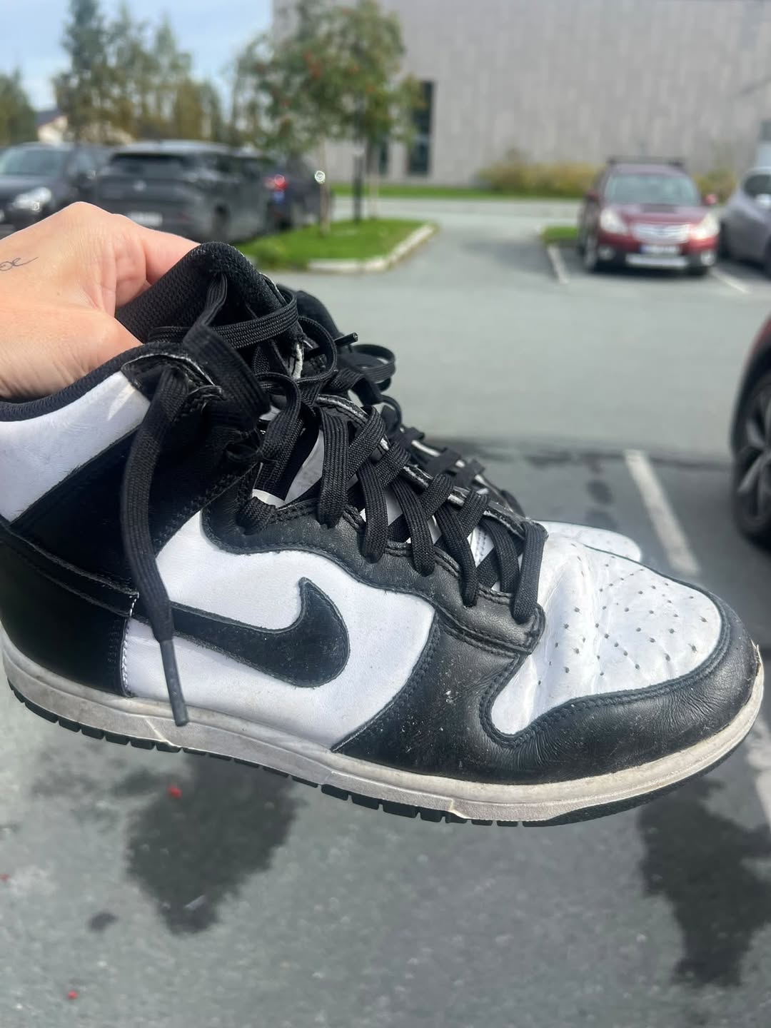 Found Shoes in Orkland