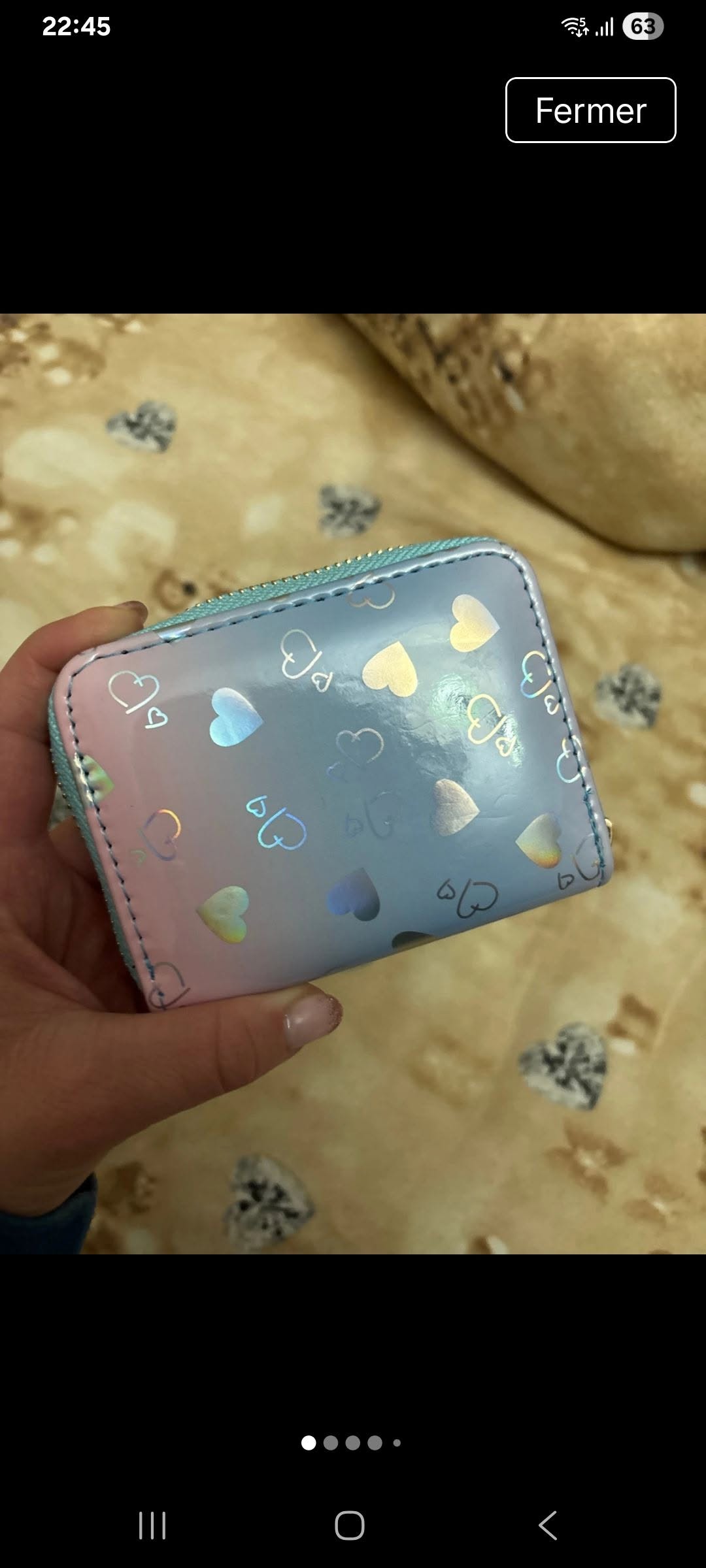 Lost Wallet in Action / GiFi