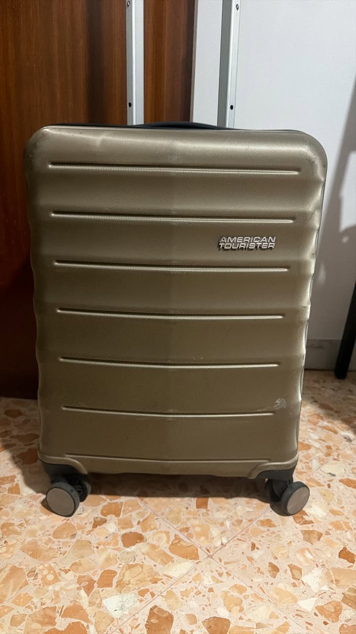 Lost Suitcase in Rome