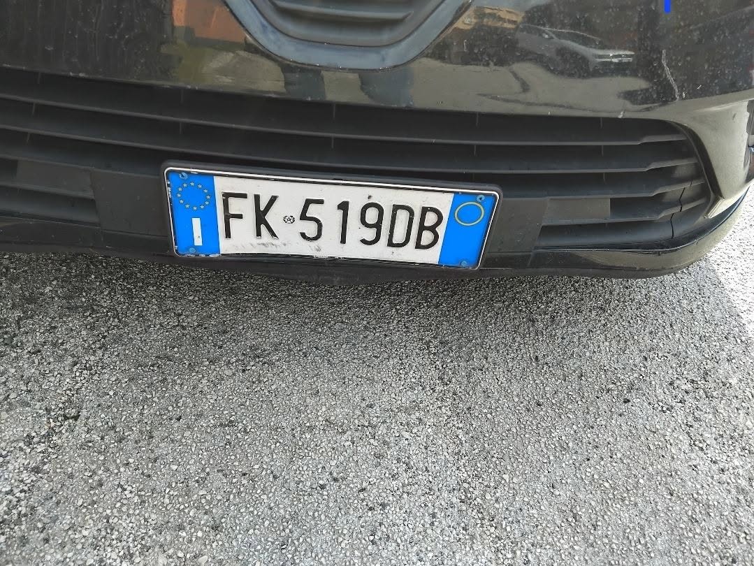 Lost License Plate in Rome