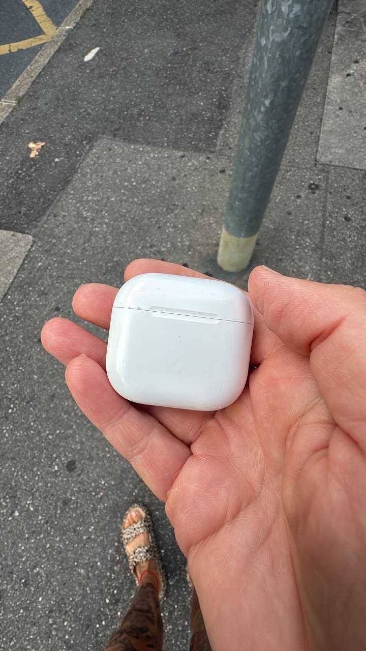 Found Airpods in Geneva