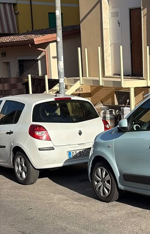 Lost License Plate in Rome