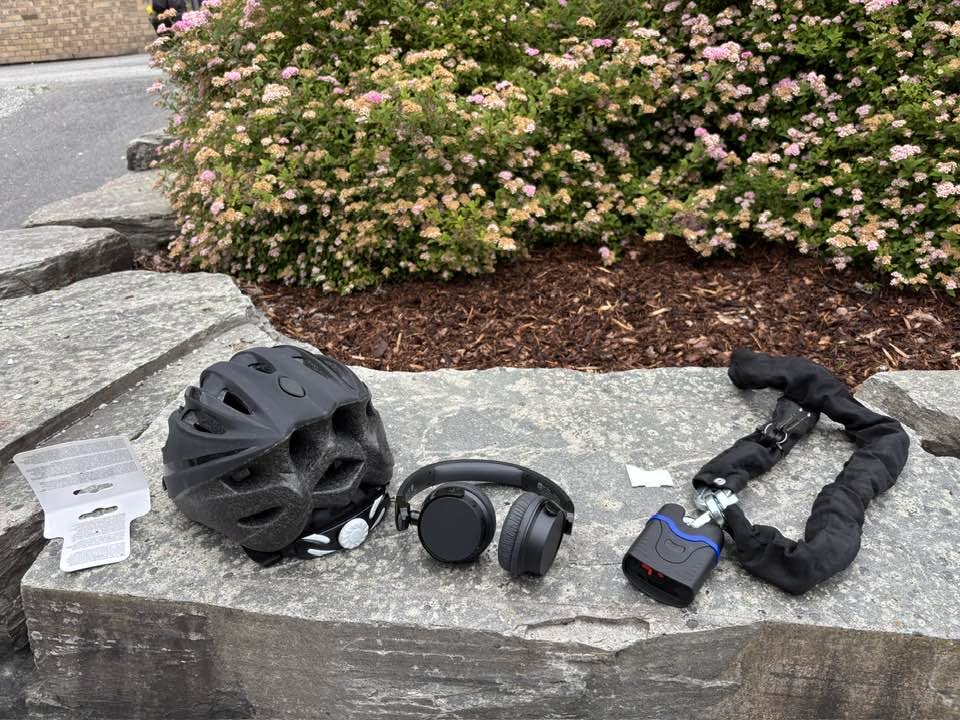 Found headphone
