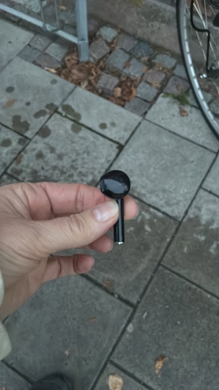 Found headphone