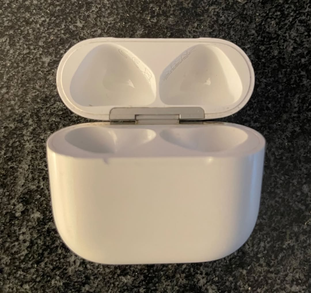 Found Airpods in Bolzano