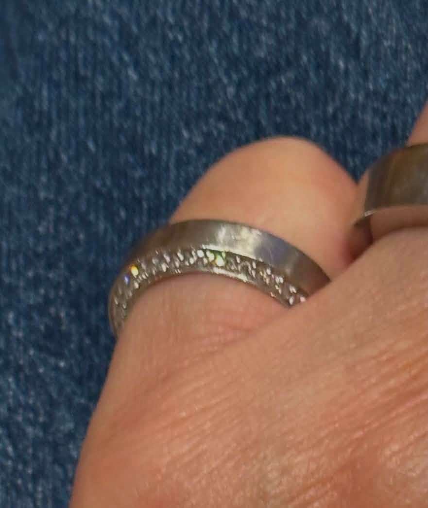 Lost Ring in Kalye Anda