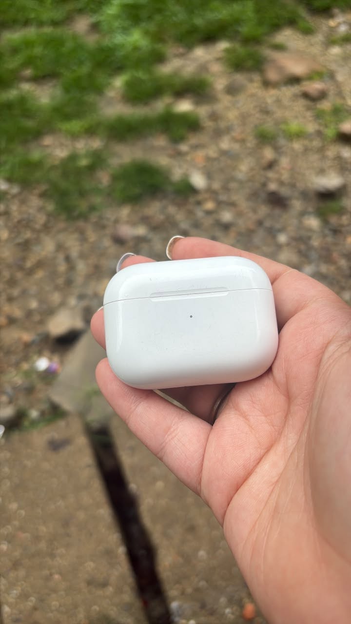 Found Airpods in Bancroft Park