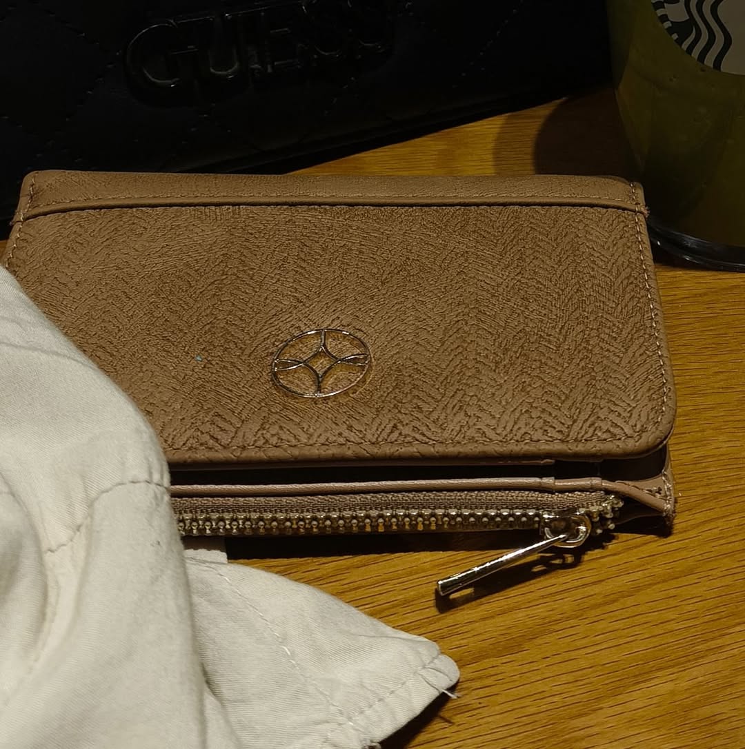 Lost Wallet in Holy Cross