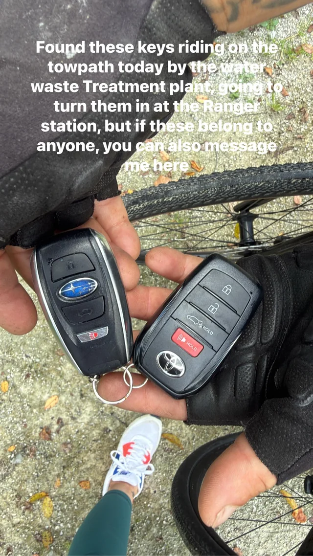 Found Keys in Towpath Trail