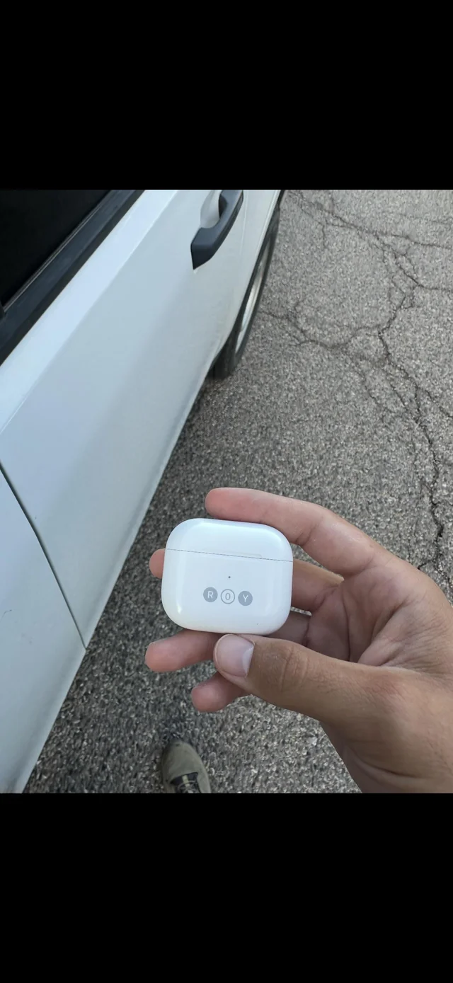 Found Airpods in Santa Fe