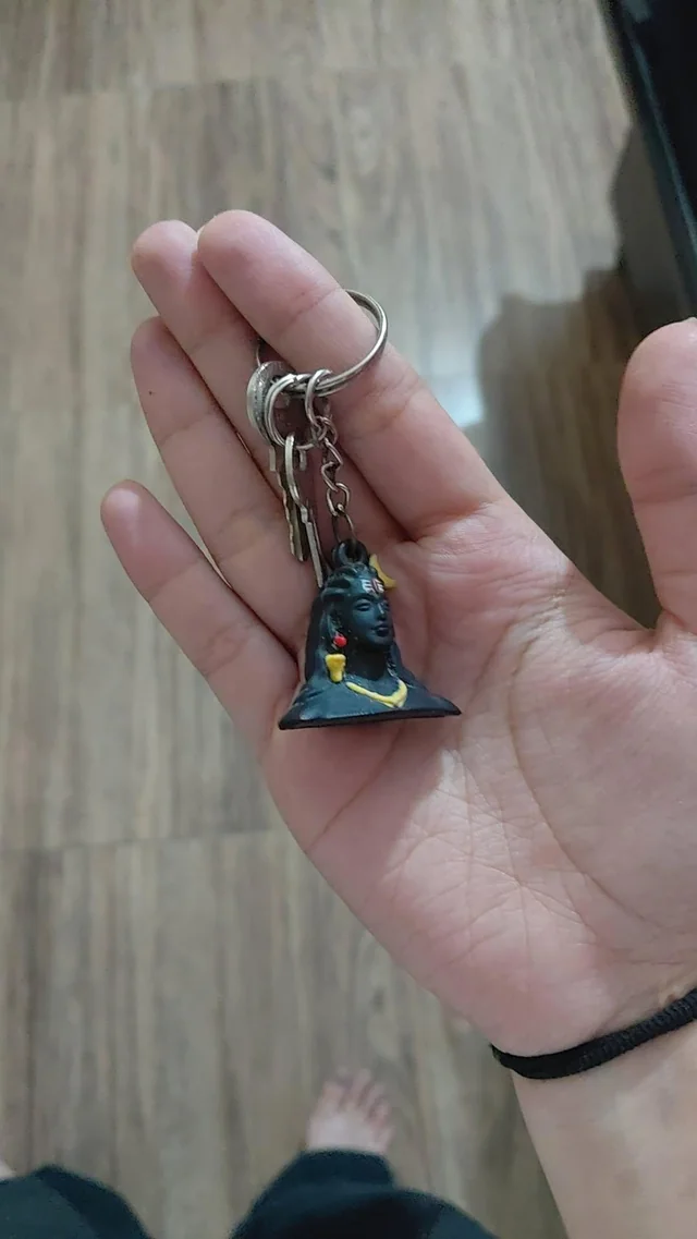 Lost Keys in New Delhi